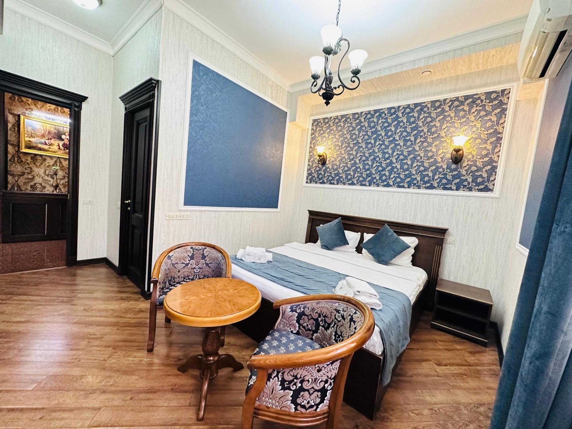 Royal Renaysance Hotel เยเรวาน ภายนอก รูปภาพ